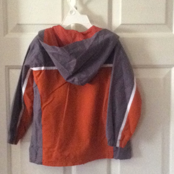 Kid zone Lot of 3 Boys jogging Suits (3) - Picture 5 of 8